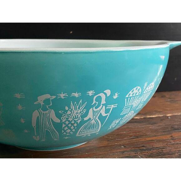 Vintage PYREX #444 Amish Butterprint Cinderella 4qt Mixing Bowl - Picture 2 of 11